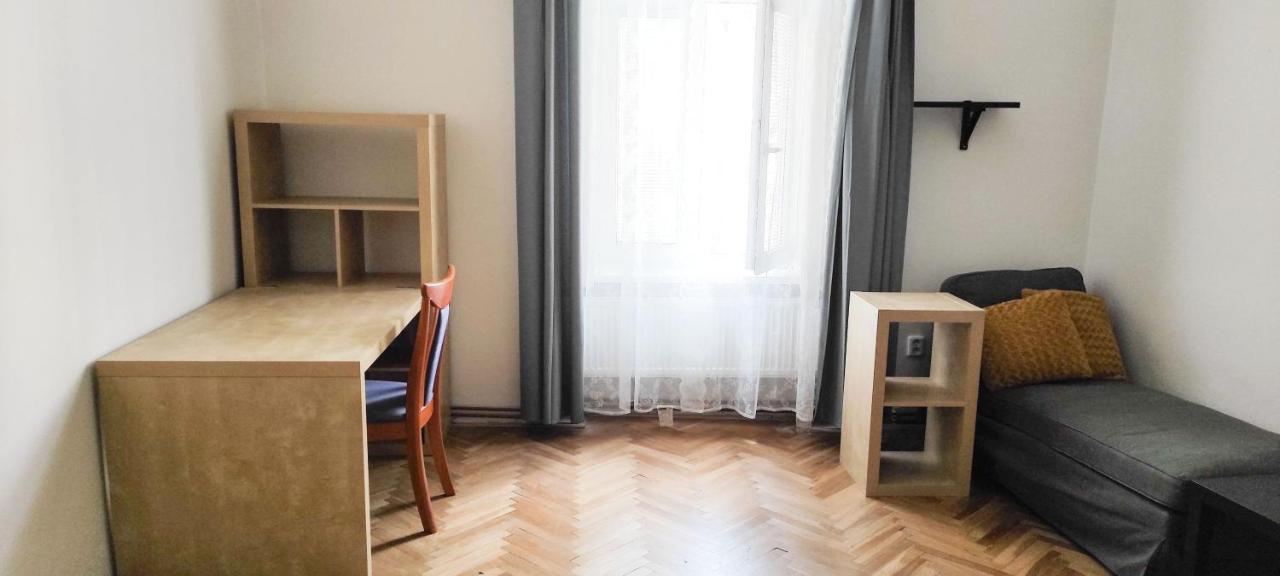 Апартаменти House - Old Town *